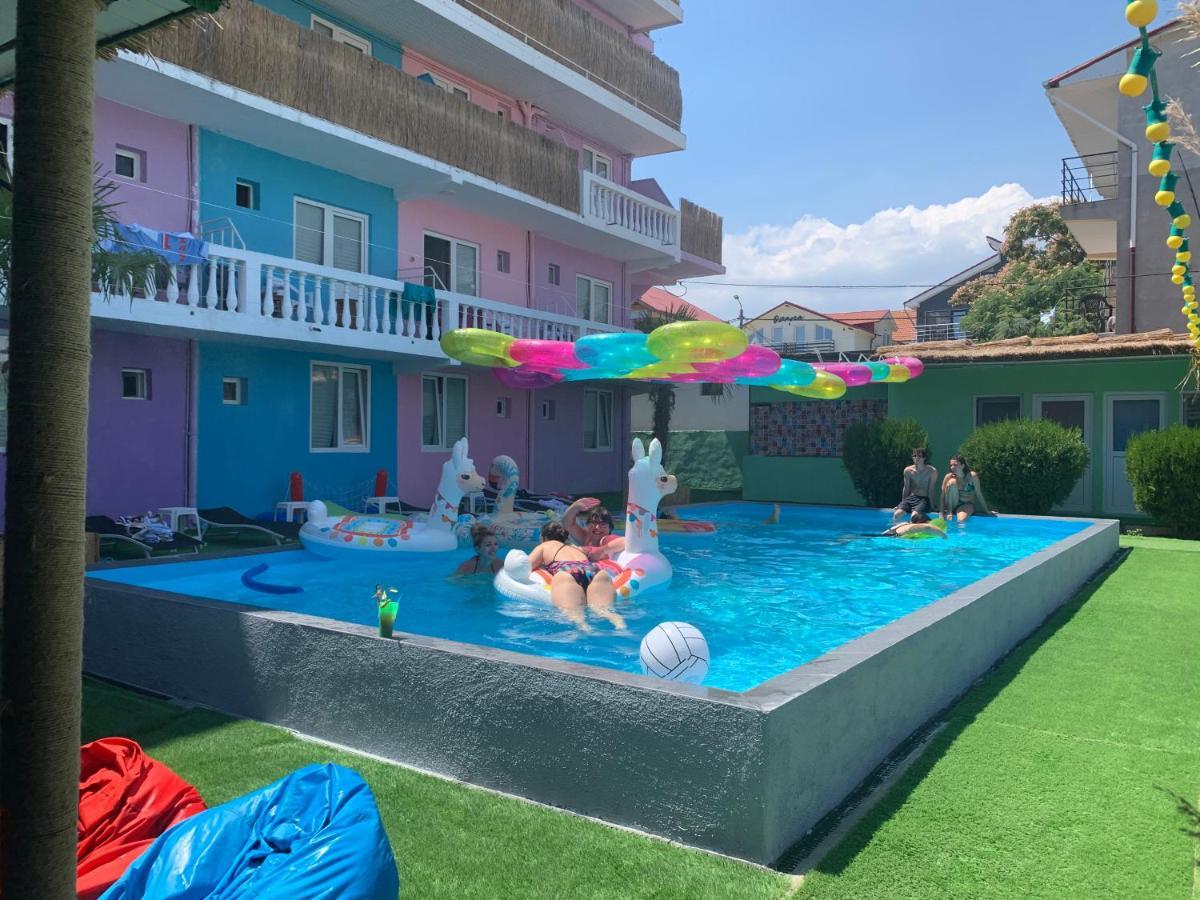 نزل Casa Barbie كوستِنيست المظهر الخارجي الصورة