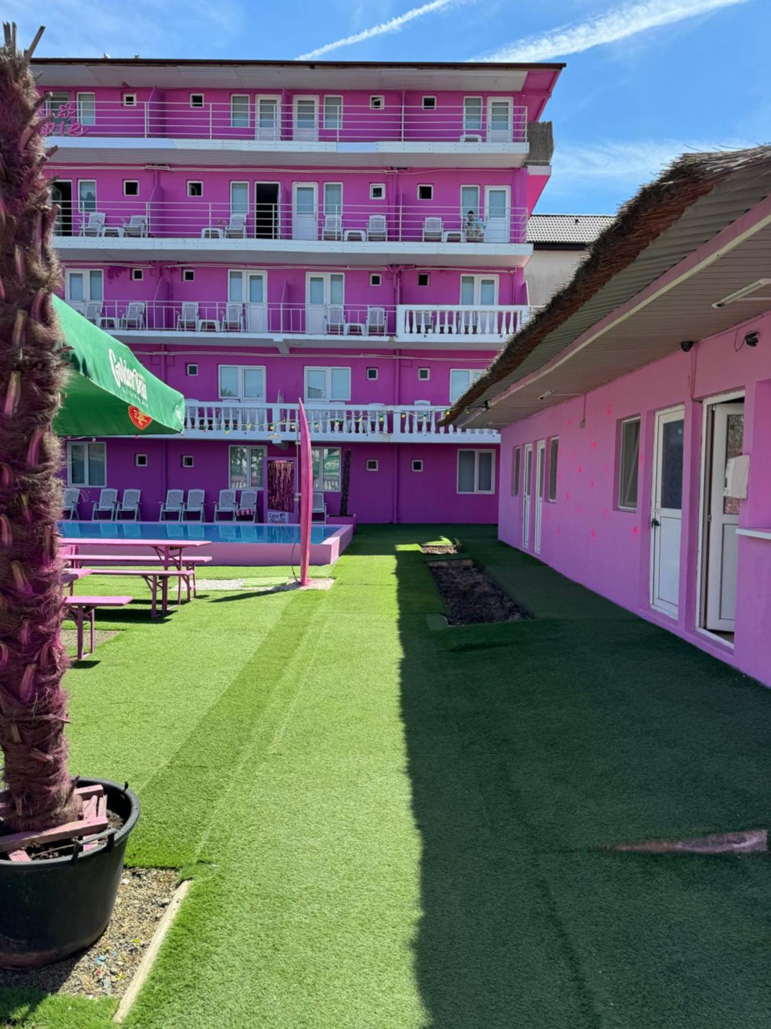 نزل Casa Barbie كوستِنيست المظهر الخارجي الصورة